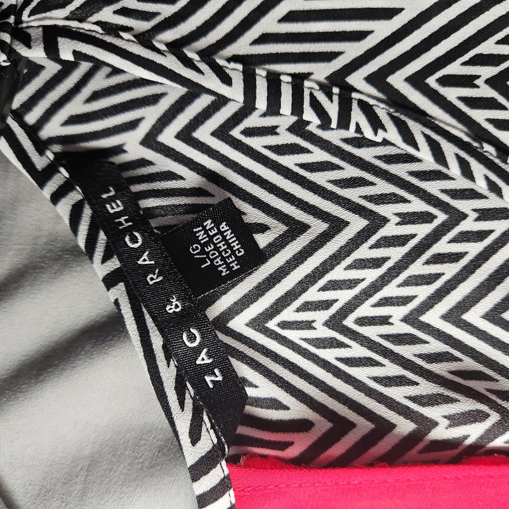 Zac & Rachel Split-Back Tank - Blk/Wht/Red - Size L - Picture 3 of 4